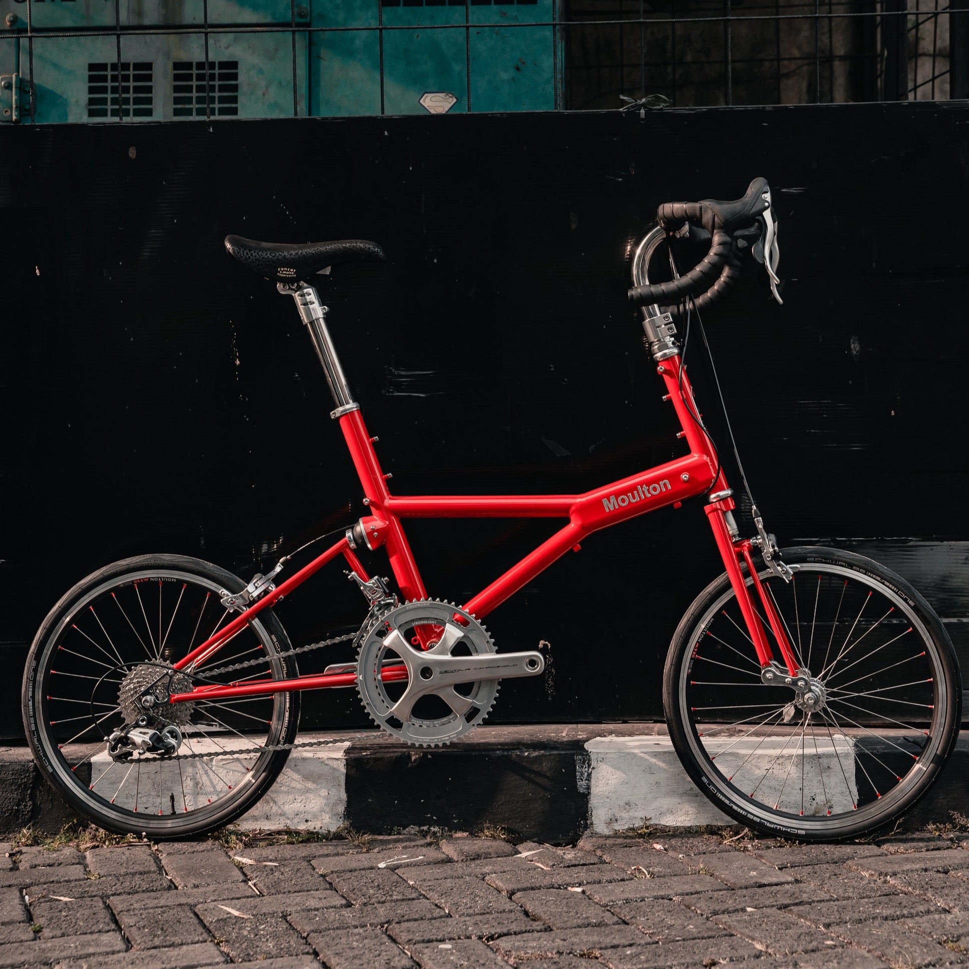 Moulton Flyte Ferrari Red SpinWarriors moulton-flyte-ferrari-red-spinwarriors