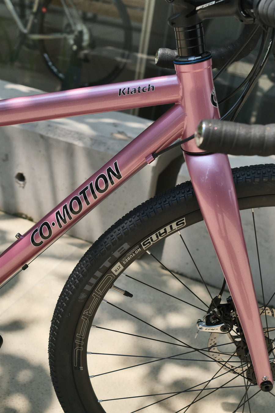 Co-Motion Klatch Gravel Bike - Pink Champagne