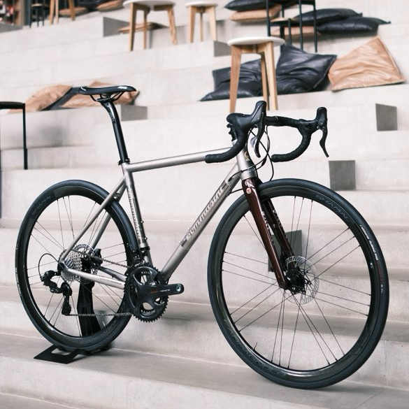kespor titanium gravel bike Tommasini Mach Titanium Road Disc Bike with Campagnolo Super Record