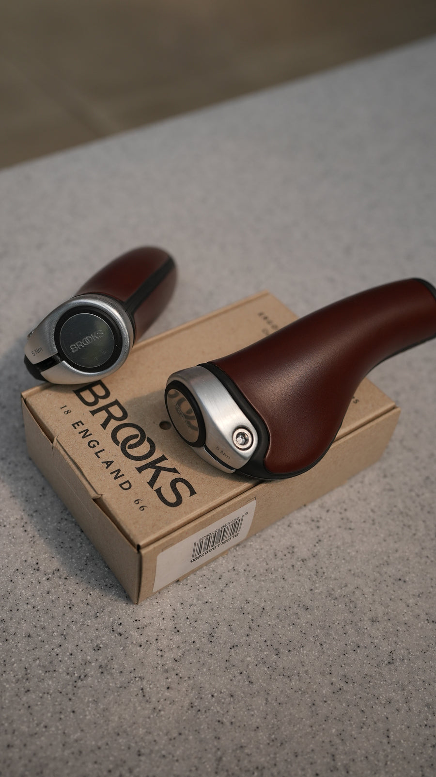 Brooks Ergonomic Leather Grips  130/130Mm - Brown