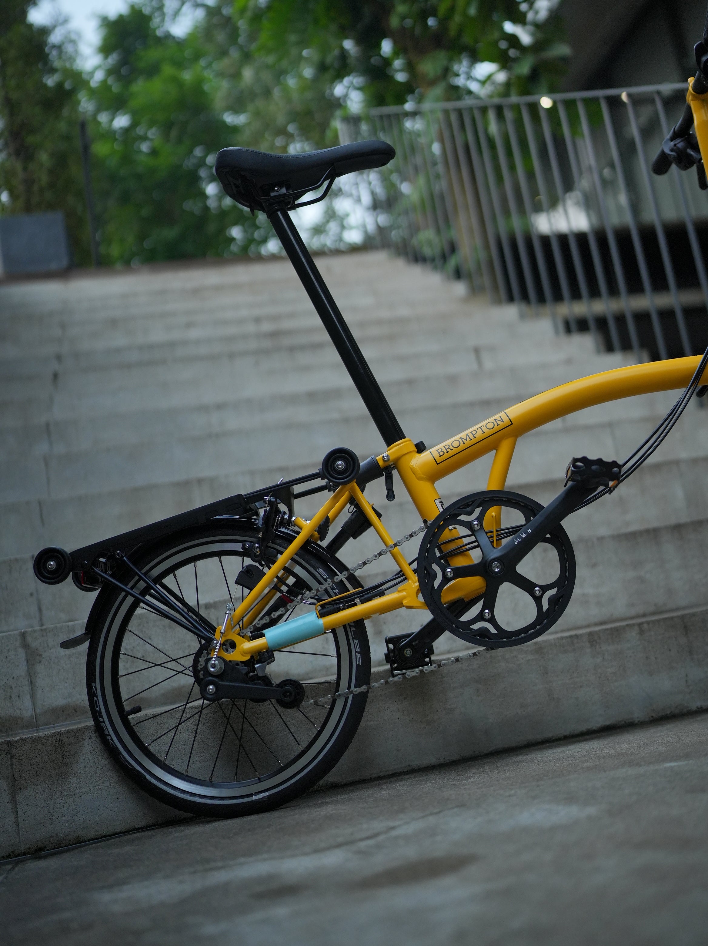 Brompton Yellow Rack Brompton C Line Explore Low Rise with Rear Rack - Bumblebee Yellow ...