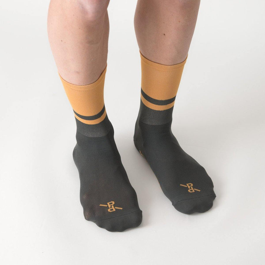 Peloton de Paris Two-Tone PLTN Socks - Ochre/Grey - SpinWarriors
