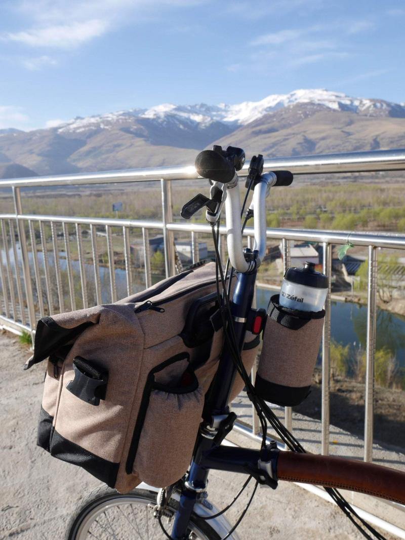 Vincita B124B-BR Brompton Bottle Bag with Klickfix Quad Adapter - Brown - SpinWarriors