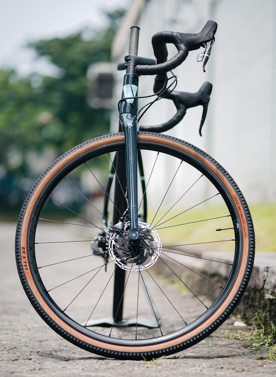vielo gravel bike Vielo V+1 Alto Gravel Bike with SRAM Force