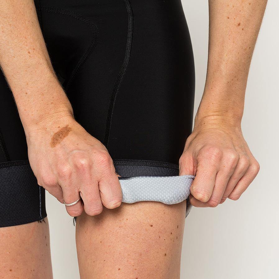 Peloton de Paris Domestique Women Bibshort - Black – SpinWarriors