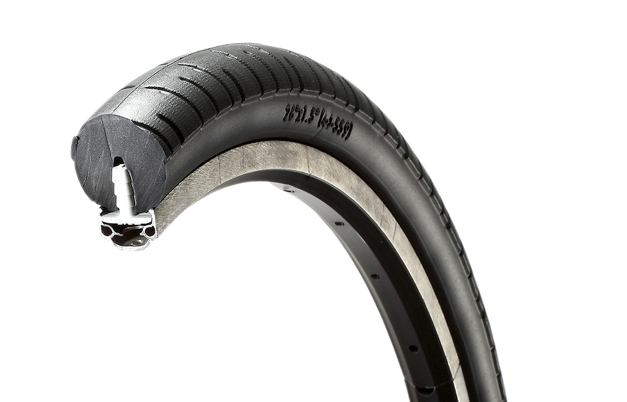 Nexo Brompton Punction Proof Never Flat Tire Black