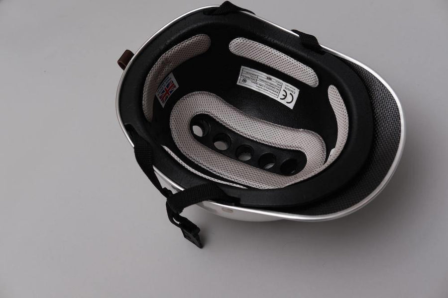 Dashel Carbon Fibre Helmet - Gloss Black - SpinWarriors